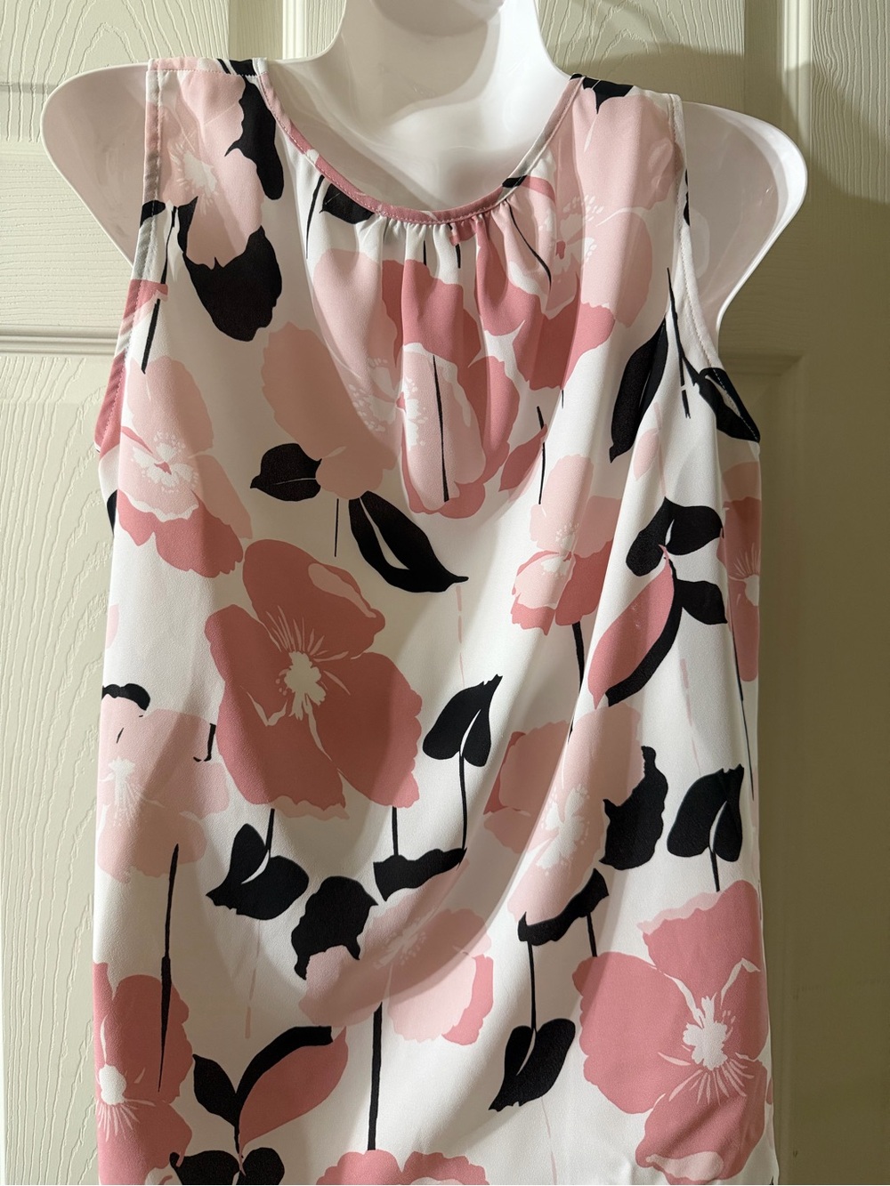 Nine West Pink Black and White Floral Sleeveless Blouse - Picture 2 of 5
